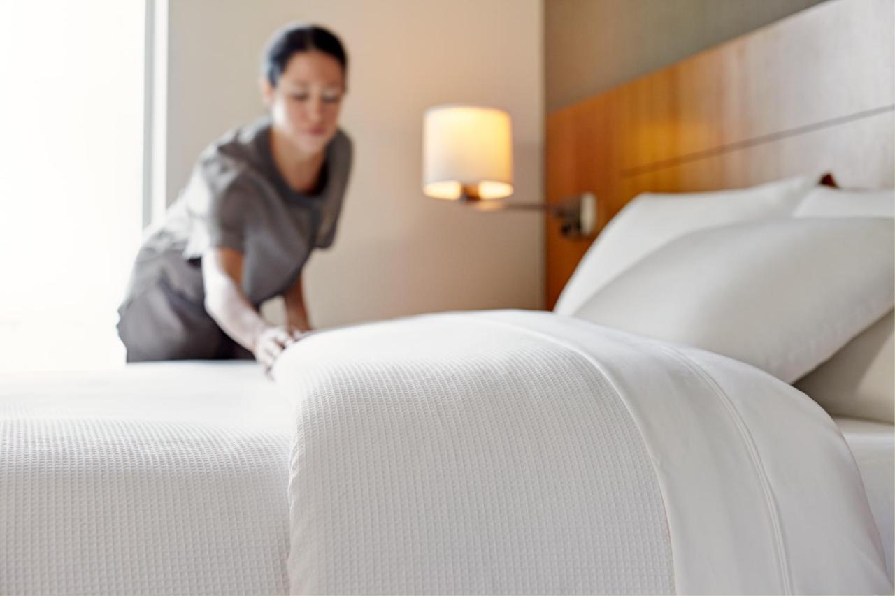 Hyatt Place Canton Lake Cable Экстерьер фото
