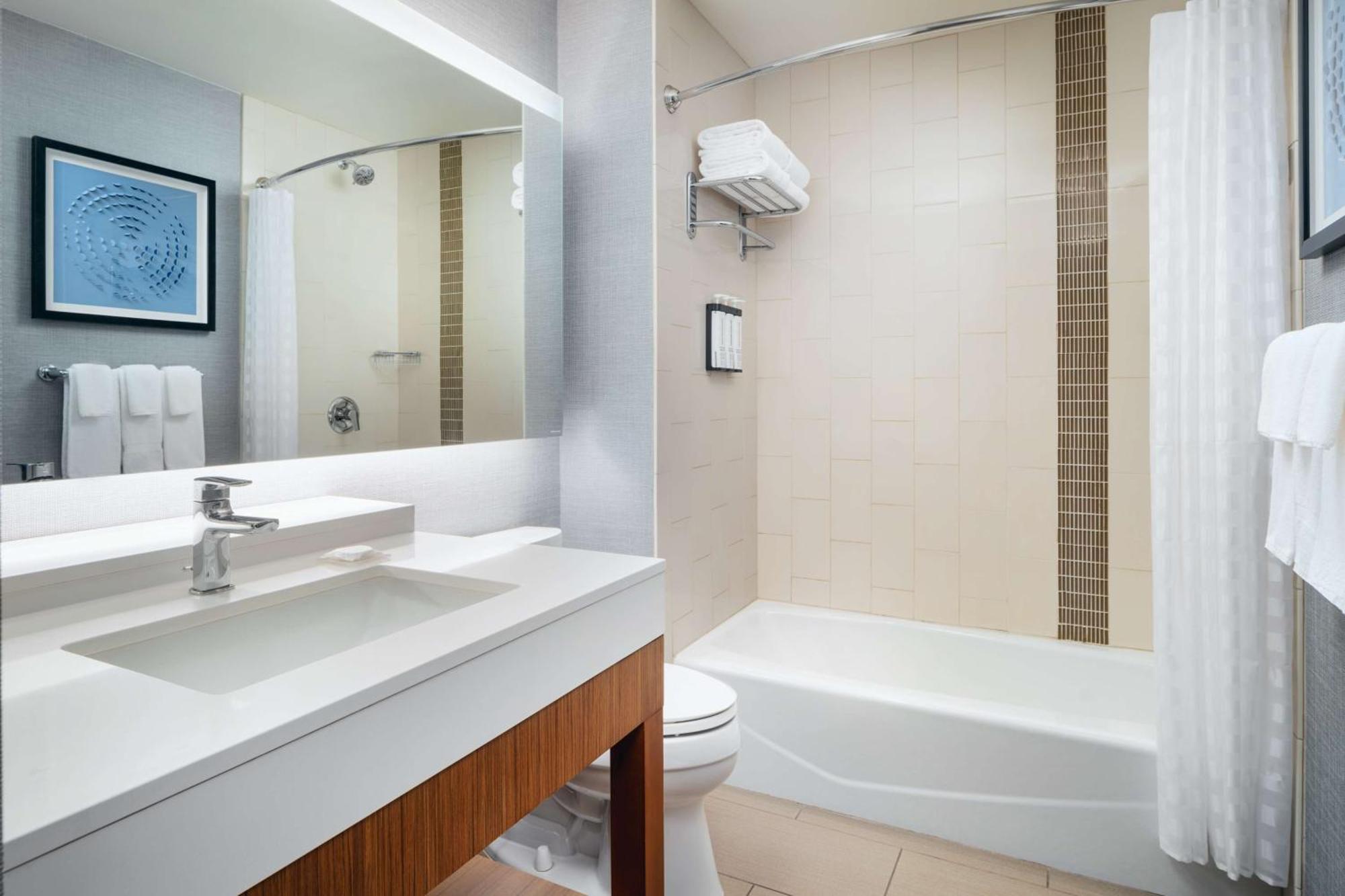Hyatt Place Canton Lake Cable Экстерьер фото