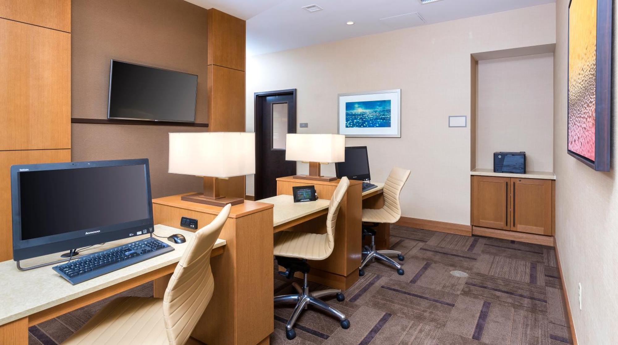 Hyatt Place Canton Lake Cable Экстерьер фото