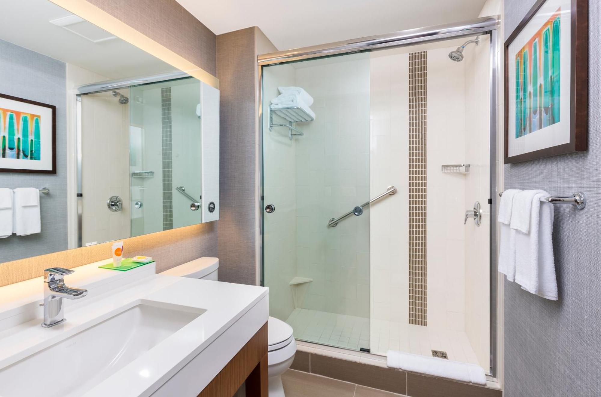 Hyatt Place Canton Lake Cable Экстерьер фото