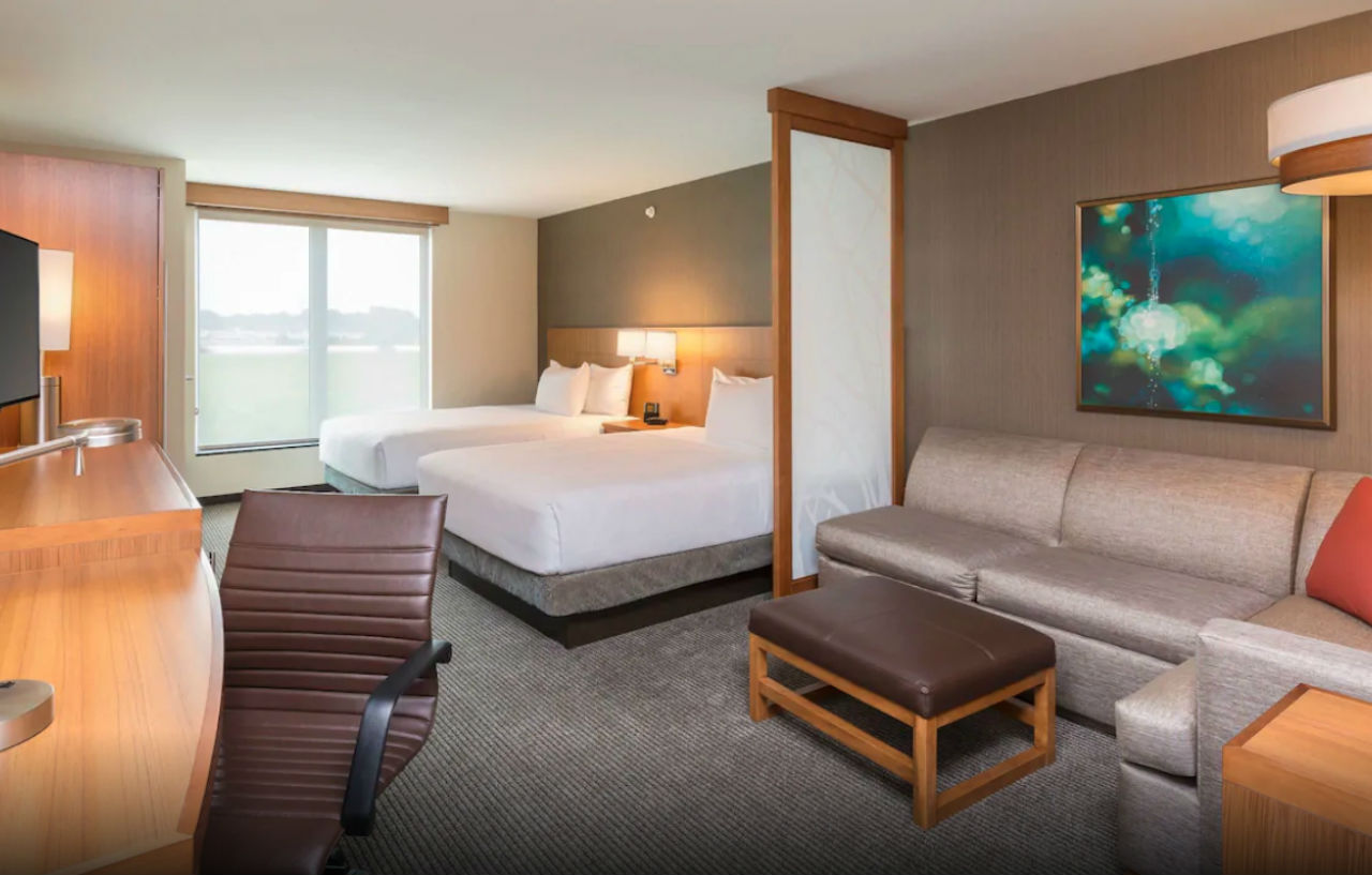 Hyatt Place Canton Lake Cable Экстерьер фото
